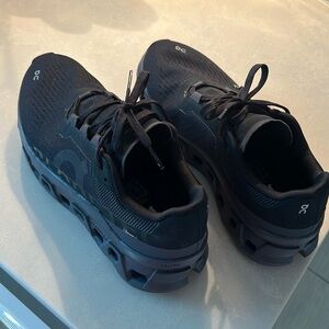 Max cushioned Cloudmknster sneakers in black.  Very light and durable